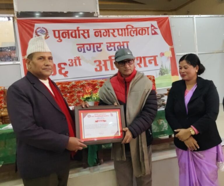 पत्रकार बस्नेतलाई सम्मान